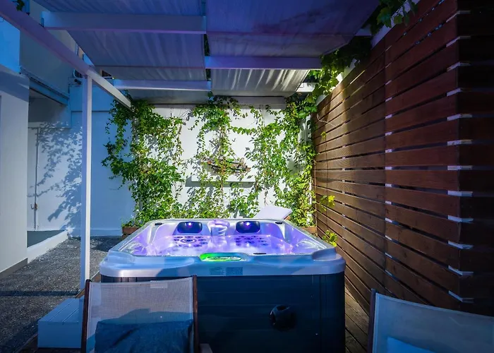 Alexandros Village מלון אדאמאס