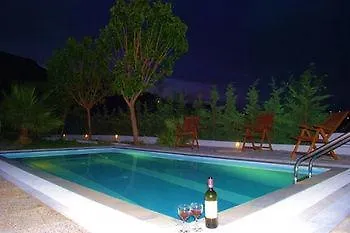 Alexandros Village 3* אדאמאס