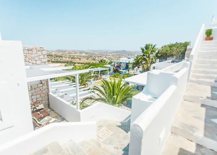 Alexandros Village מלון אדאמאס