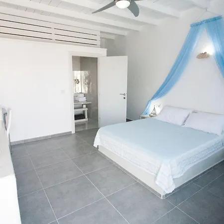 Alexandros Village 3* Adamantas (Milos)