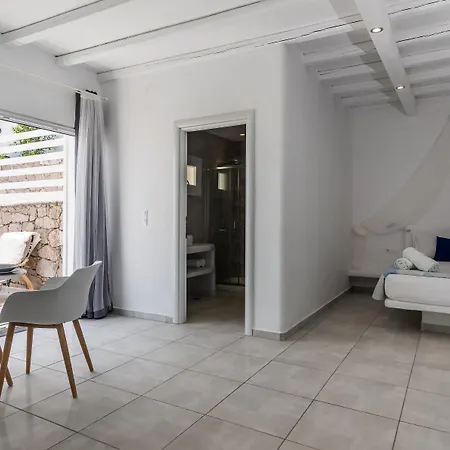 Alexandros Village Hotel 3*