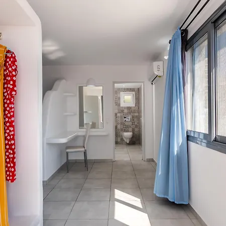 Alexandros Village 3* Adamantas (Milos)