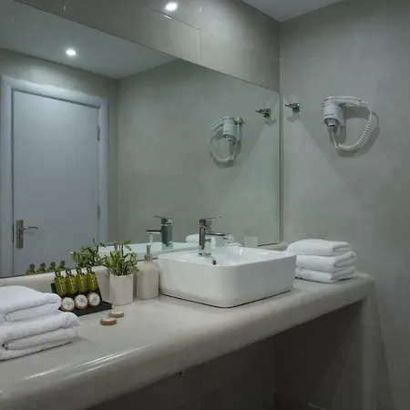 Alexandros Village Hotel 3*